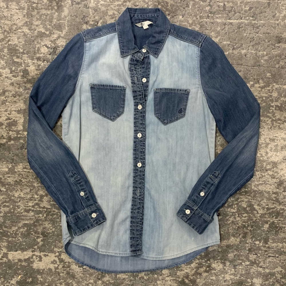 Chambray Button Up